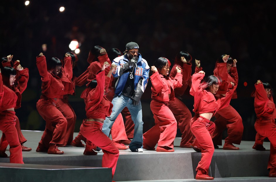 Os shows mais impactantes do Super Bowl Halftime: De Michael Jackson a Kendrick Lamar
