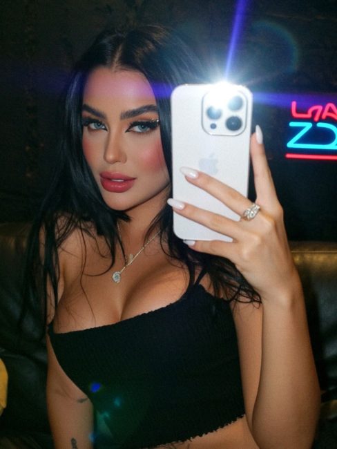 Multimilionária, MC Mirella revela que entrar no conteúdo adulto a fez triplicar meus ganhos